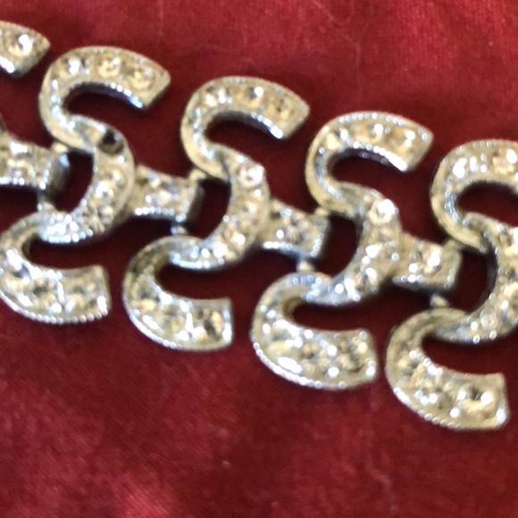 🎉❤️Truly Vintage Choker and Bracelet set 🎁🌈 - Picture 2 of 7